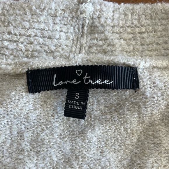 Love Tree Sweater - Picture 3 of 4